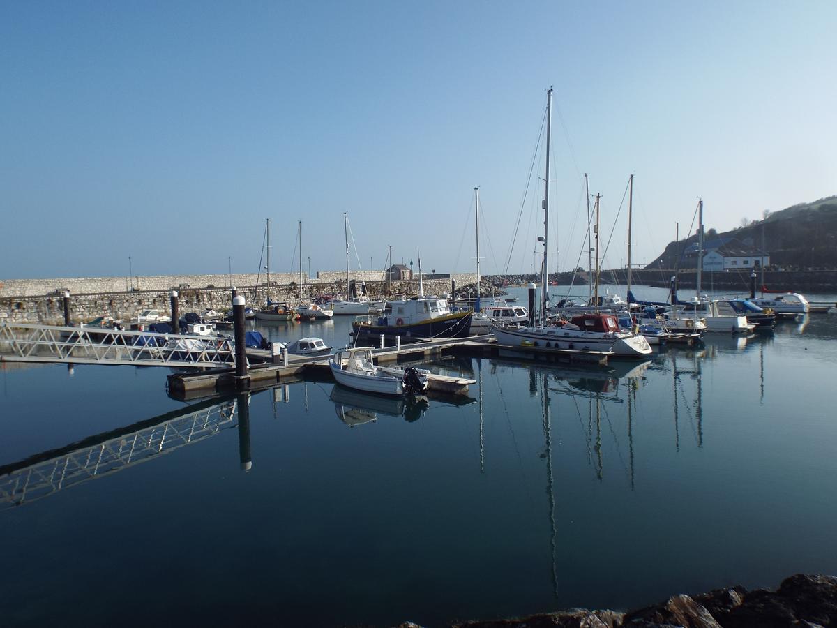 Josies Place At Waters Edge Self Catering Apartment Glenarm Esterno foto
