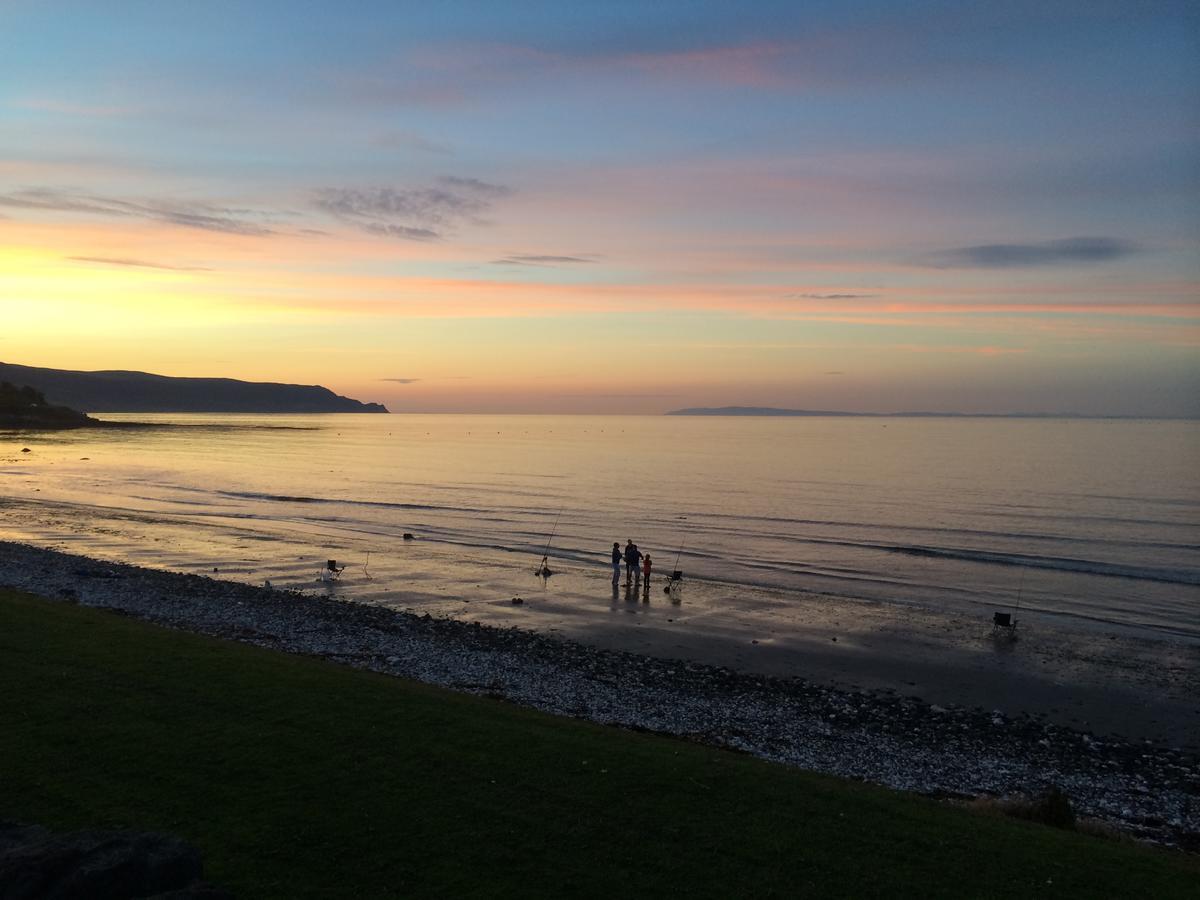 Josies Place At Waters Edge Self Catering Apartment Glenarm Esterno foto